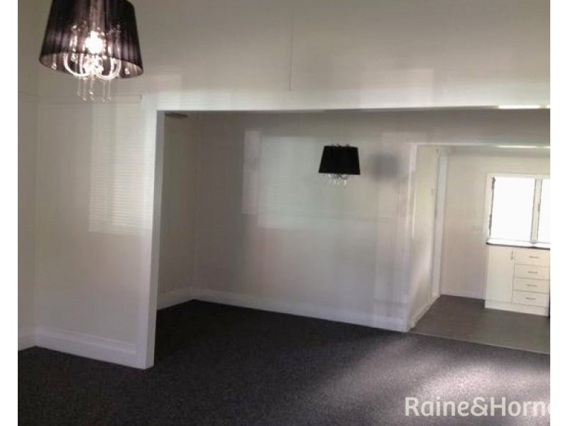 3 Elizabeth Street, Abermain NSW 2326