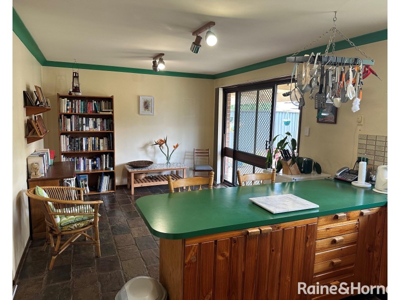 14 Barlow Close, Thornton NSW 2322