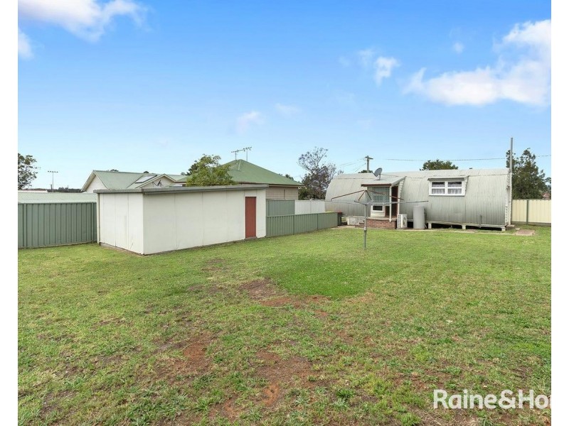 15 Grieve Street, Kurri Kurri NSW 2327