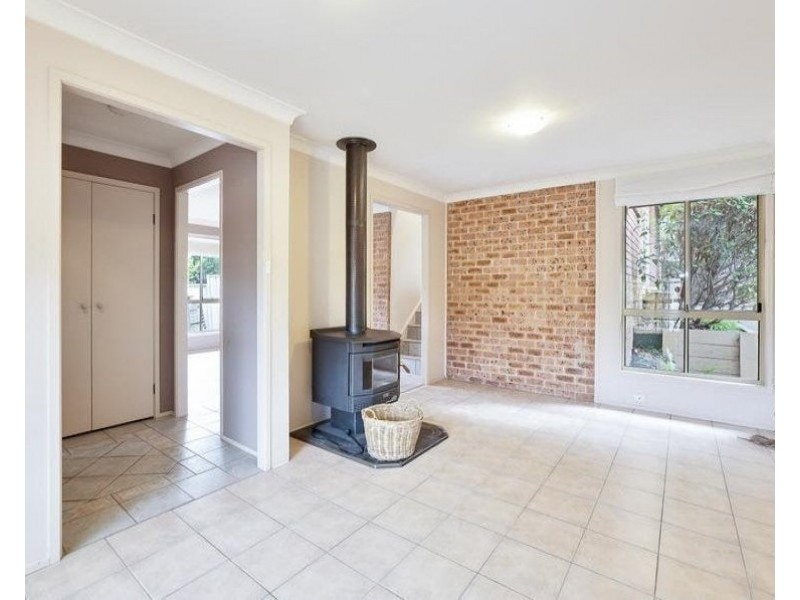 37 Mcelwee Drive, Tingira Heights NSW 2290