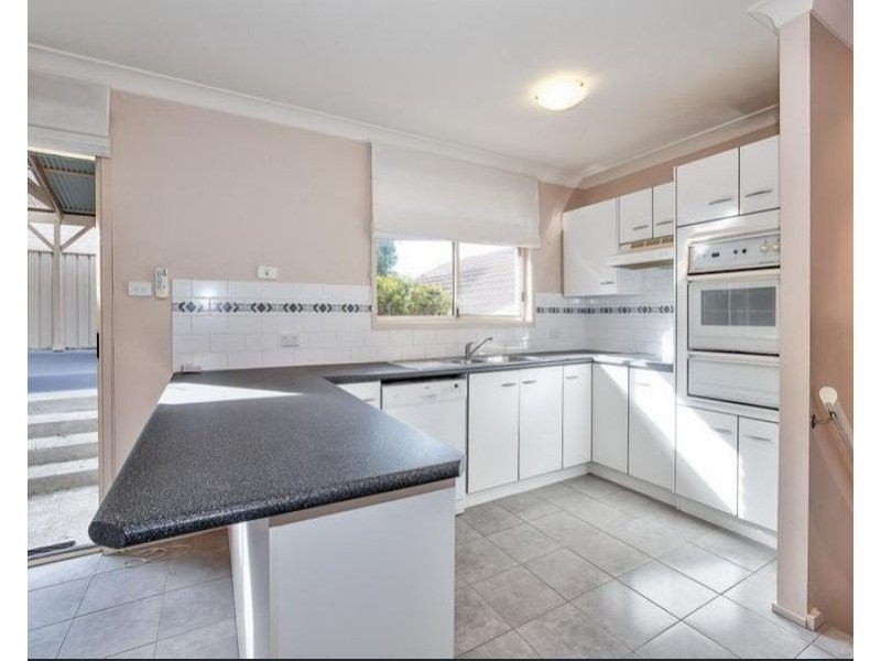 37 Mcelwee Drive, Tingira Heights NSW 2290