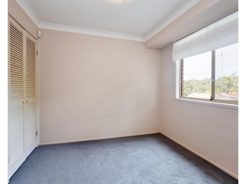 37 Mcelwee Drive, Tingira Heights NSW 2290