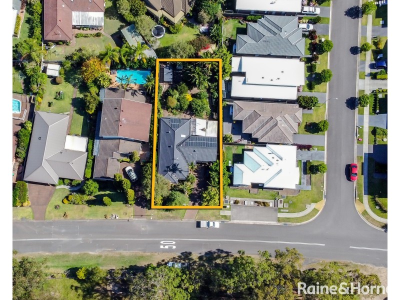 47 Parklea Avenue, Croudace Bay NSW 2280
