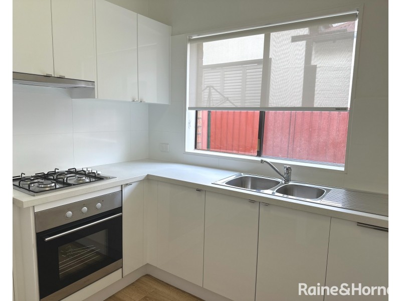 3/11 Young Street, Georgetown NSW 2298