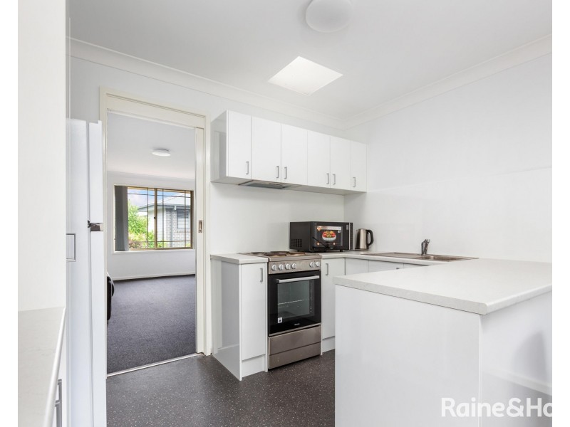 6/4 Chippindall Street, Speers Point NSW 2284