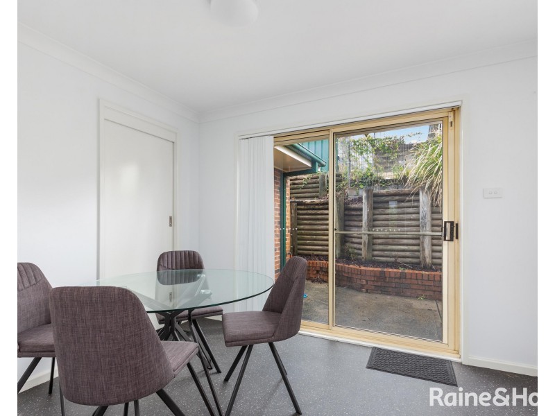 6/4 Chippindall Street, Speers Point NSW 2284