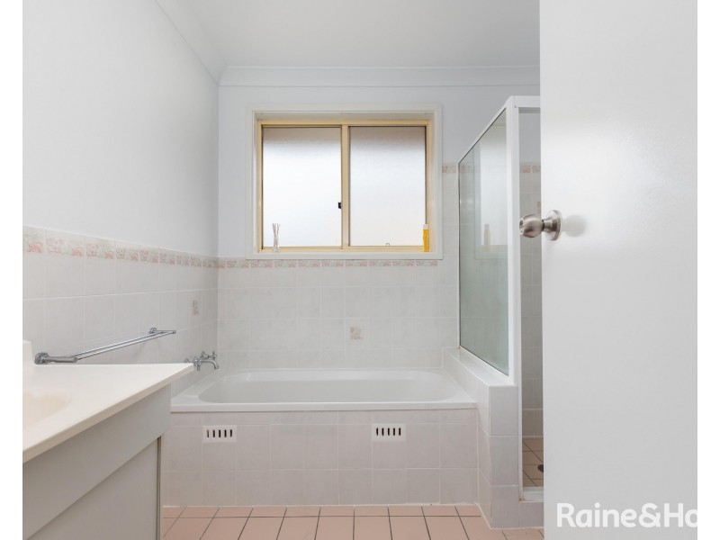 6/4 Chippindall Street, Speers Point NSW 2284