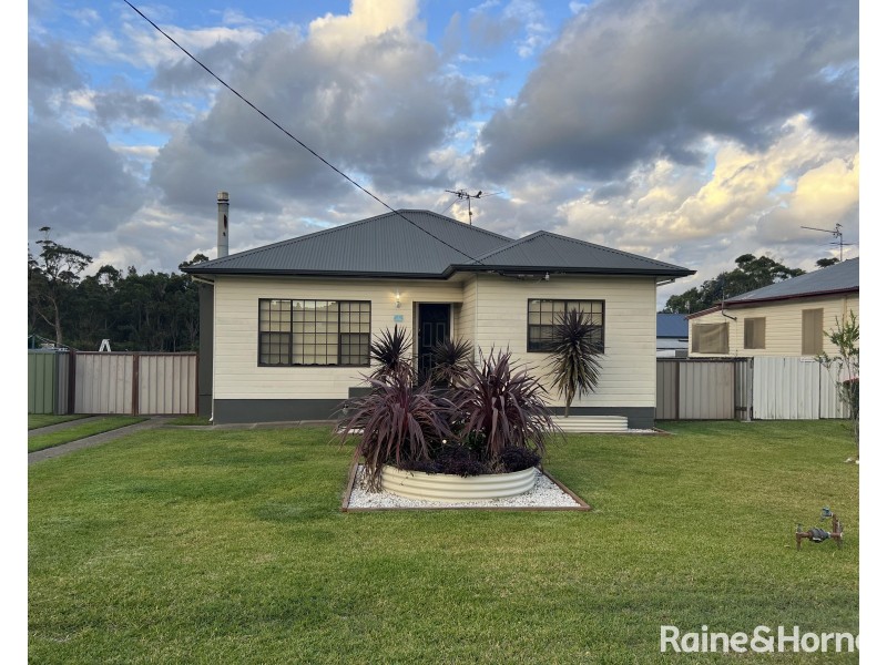 7 Swan Street, Windale NSW 2306