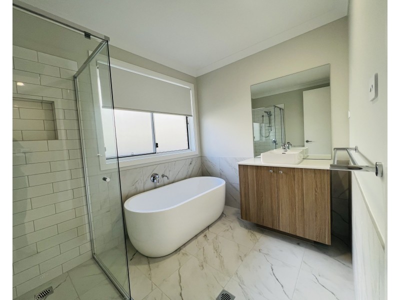 26 Tarkalong Street, Edgeworth NSW 2285