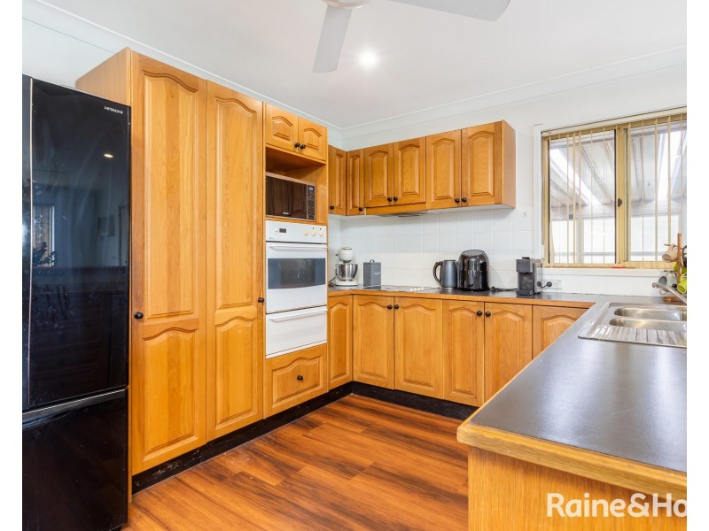 4 Hall Street, Heddon Greta NSW 2321