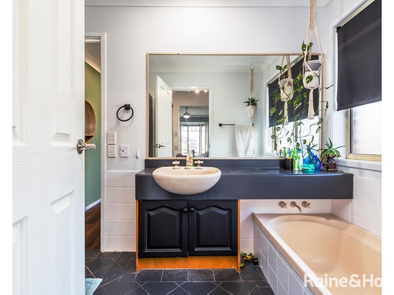 4 Hall Street, Heddon Greta NSW 2321