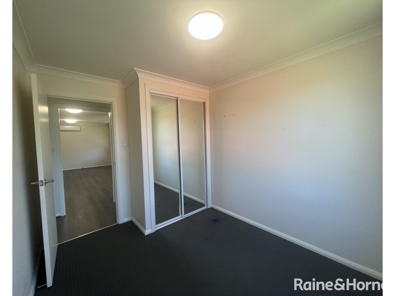 8 Threlkeld Drive, Bolton Point NSW 2283