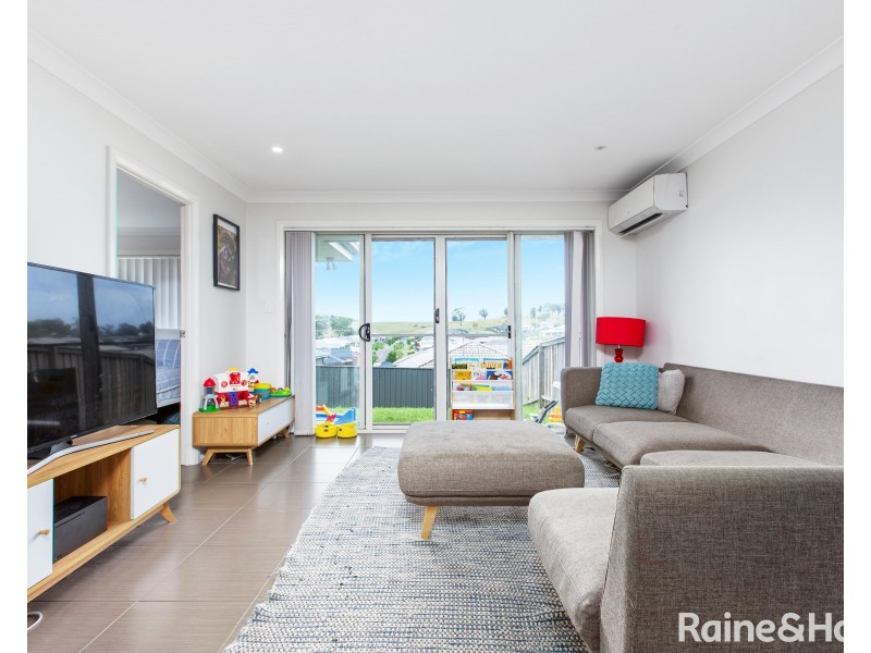 1/10A Russell Street, Gillieston Heights NSW 2321