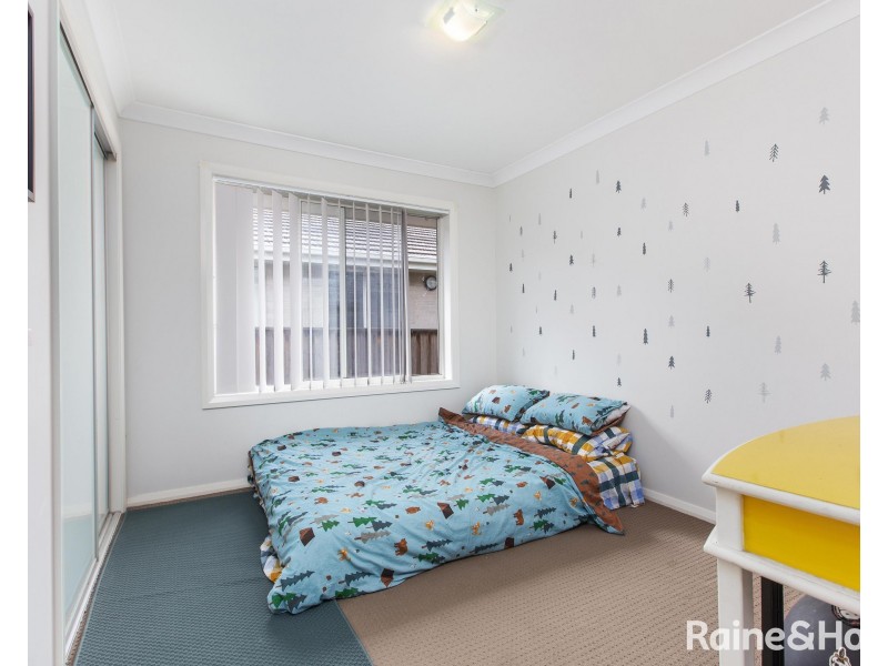 1/10A Russell Street, Gillieston Heights NSW 2321