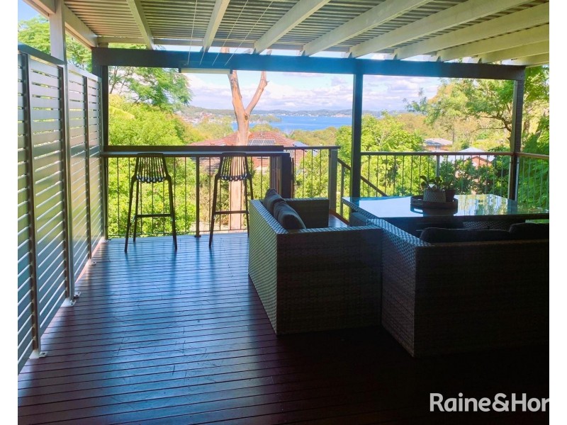 43 Croft Road, Eleebana NSW 2282