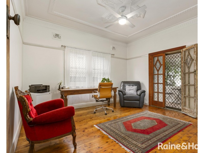 18 Bourke Street, Mayfield NSW 2304