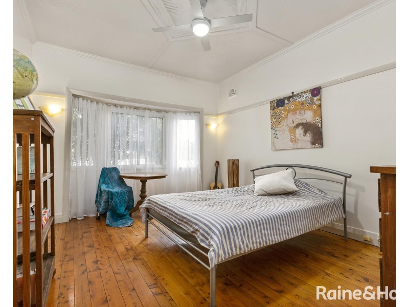 18 Bourke Street, Mayfield NSW 2304