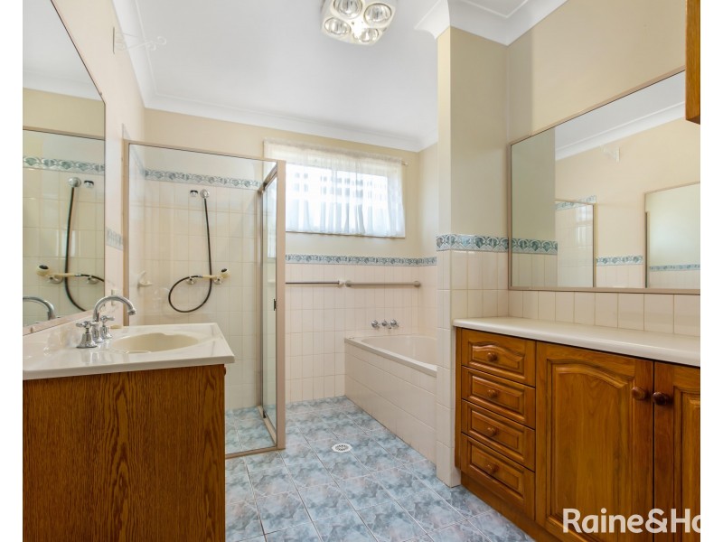 80 Oakville Road, Edgeworth NSW 2285