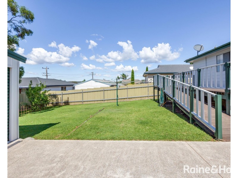 4 Buni Street, Holmesville NSW 2286