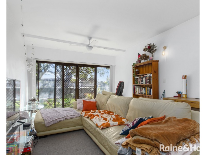 3/11 Young Street, Georgetown NSW 2298