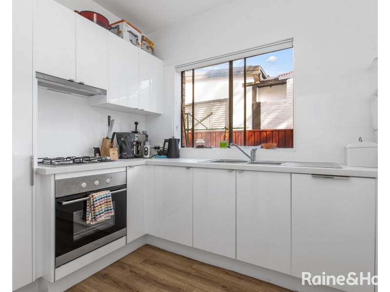 3/11 Young Street, Georgetown NSW 2298