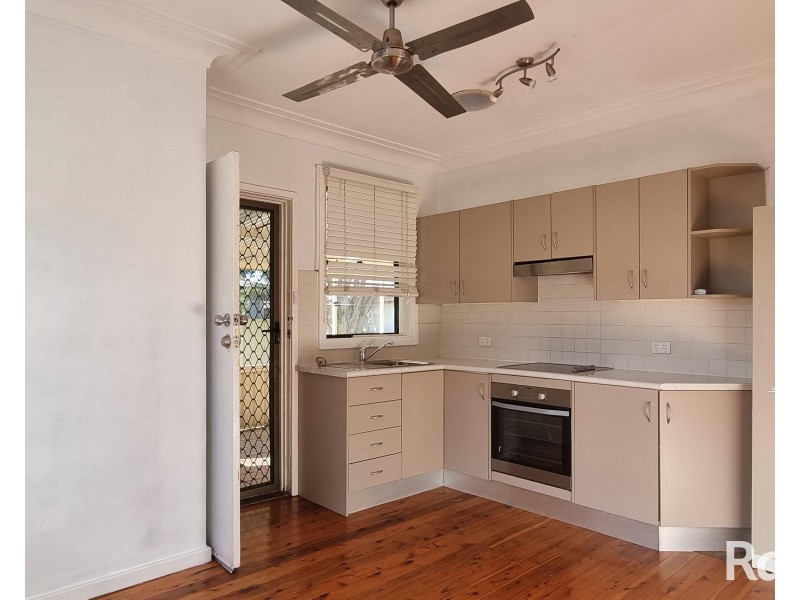 2 Velinda Street, Edgeworth NSW 2285