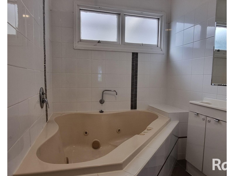 2 Velinda Street, Edgeworth NSW 2285