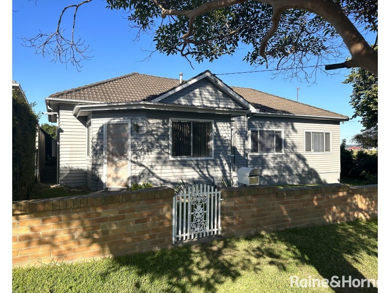 1 Brooks Street, Telarah NSW 2320