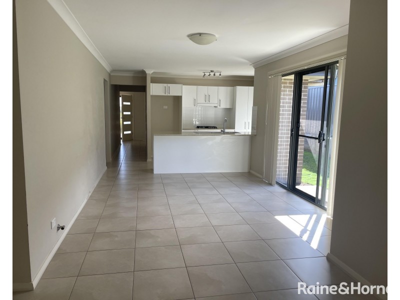 2/5 Chapman Street, Greta NSW 2334