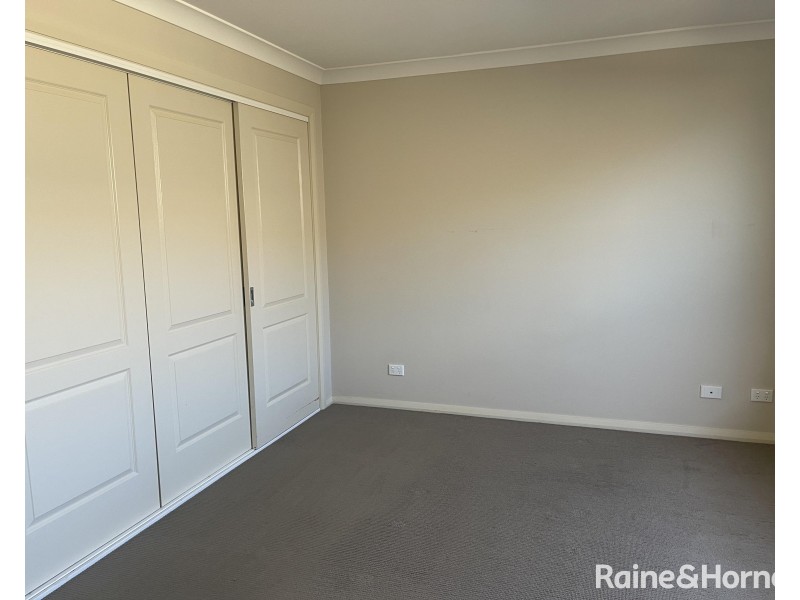 2/5 Chapman Street, Greta NSW 2334