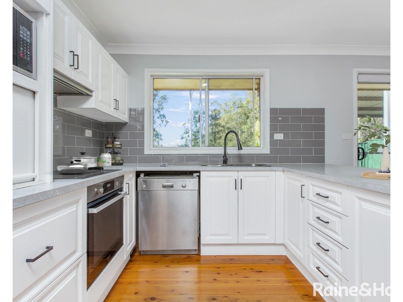 20 Chidley Crescent, Metford NSW 2323