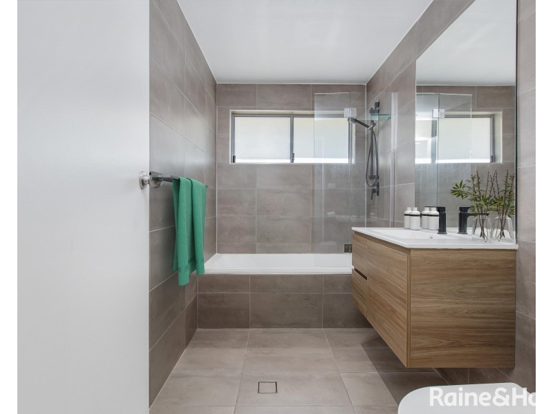 20 Chidley Crescent, Metford NSW 2323