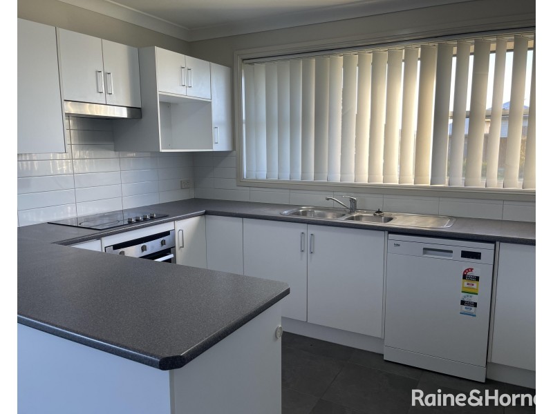 25 Fonda Avenue, Rutherford NSW 2320