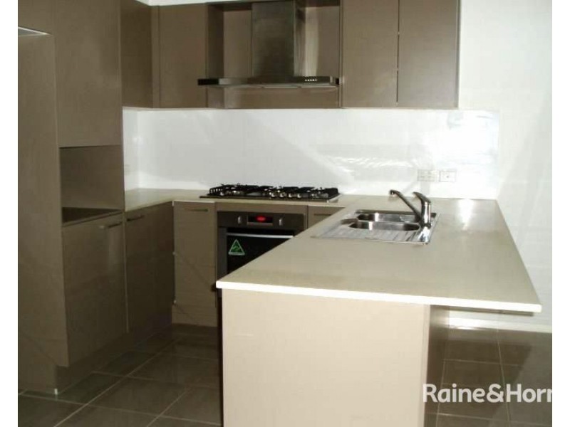 2/10A Russell Street, Gillieston Heights NSW 2321