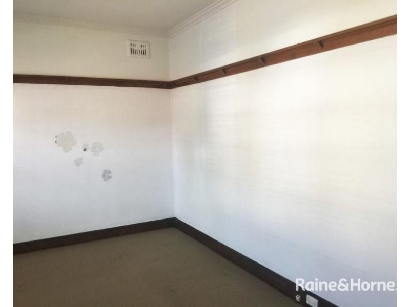 4 Moate Street, Georgetown NSW 2298