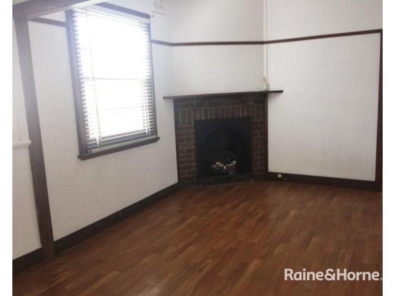 4 Moate Street, Georgetown NSW 2298