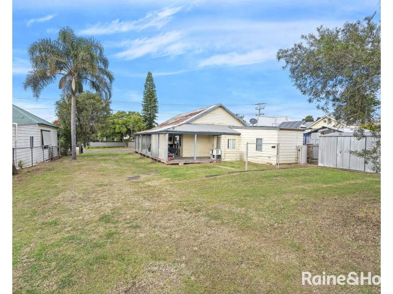 69 Barton Street, Kurri Kurri NSW 2327