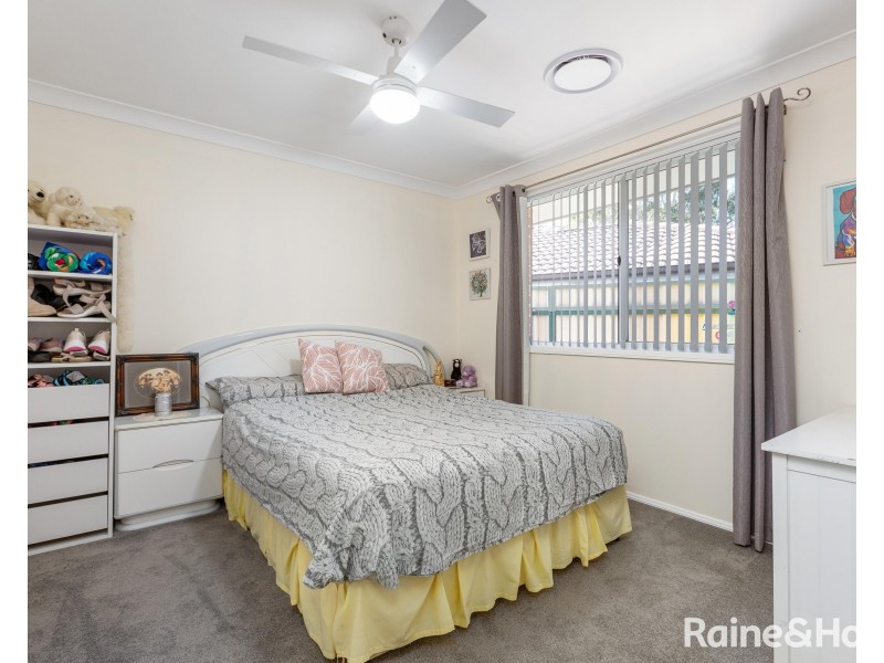 24 Grove Place, Cameron Park NSW 2285