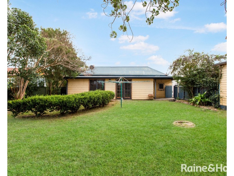 71 Thompson Street, East Maitland NSW 2323