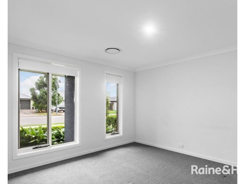 95 Dragonfly Drive, Chisholm NSW 2322