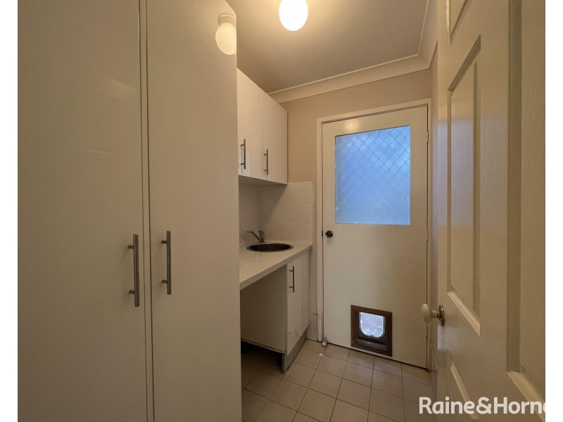 6 Hoya Close, Cameron Park NSW 2285