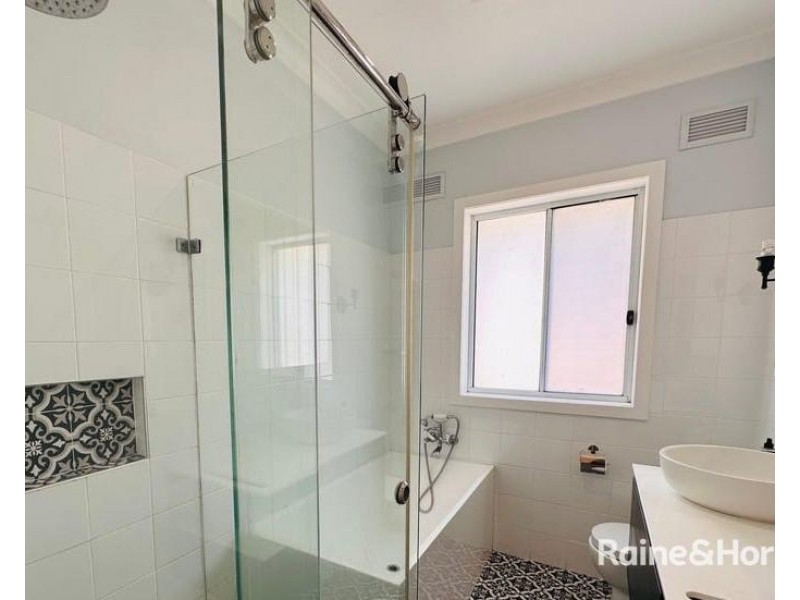 12 Brooks Street, Telarah NSW 2320
