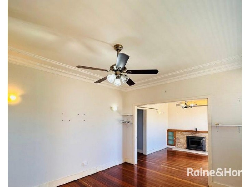12 Brooks Street, Telarah NSW 2320