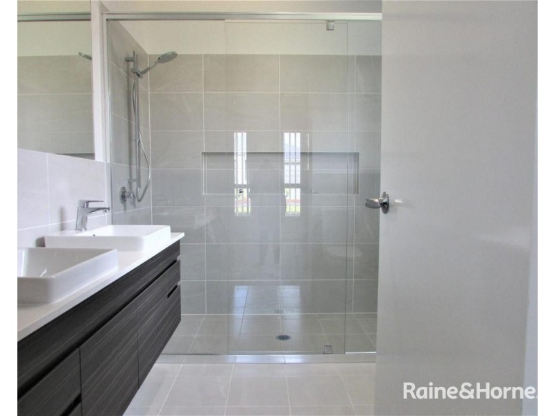 37 Rockmaster Street, Chisholm NSW 2322