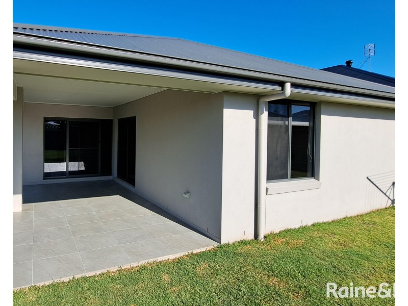 29 Bower Road, Medowie NSW 2318