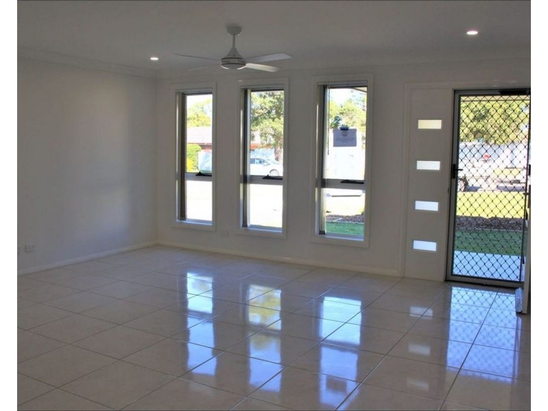 2/9 Hampden Street, Kurri Kurri NSW 2327