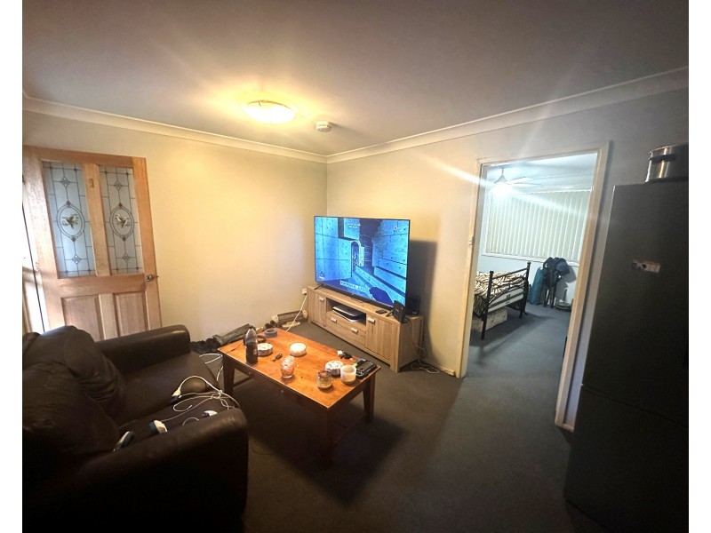 1/2 Capper Street, Telarah NSW 2320