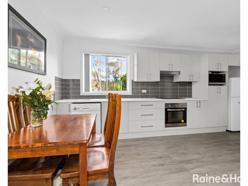 8 Yanco Street, Tingira Heights NSW 2290