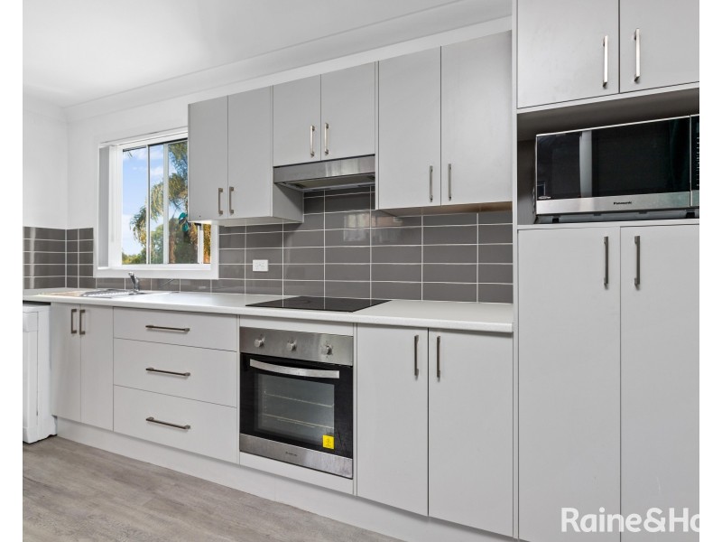 8 Yanco Street, Tingira Heights NSW 2290