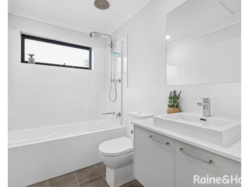 92 Northridge Drive, Cameron Park NSW 2285